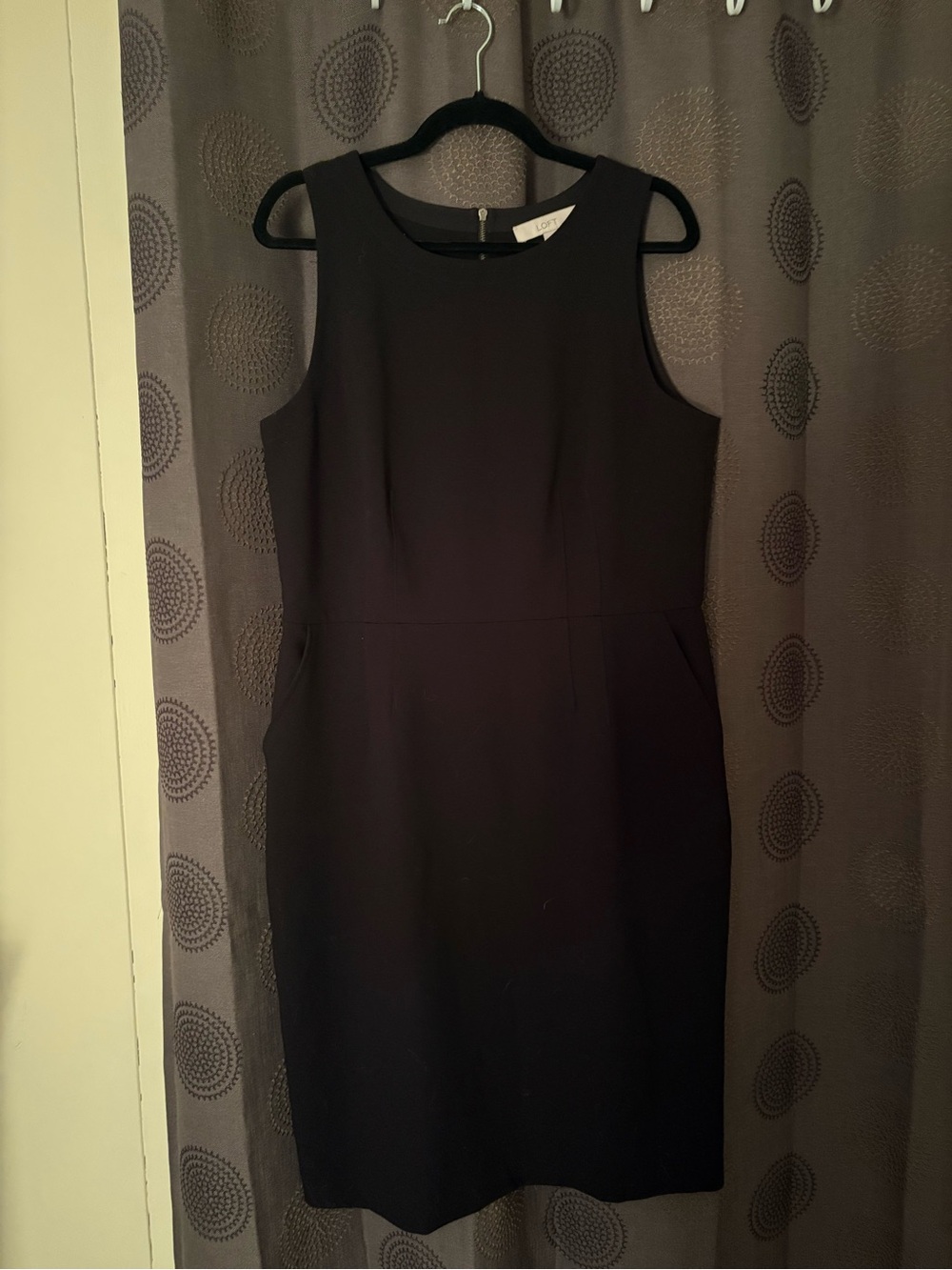 LOFT Black Sleeveless Sheath Dress
